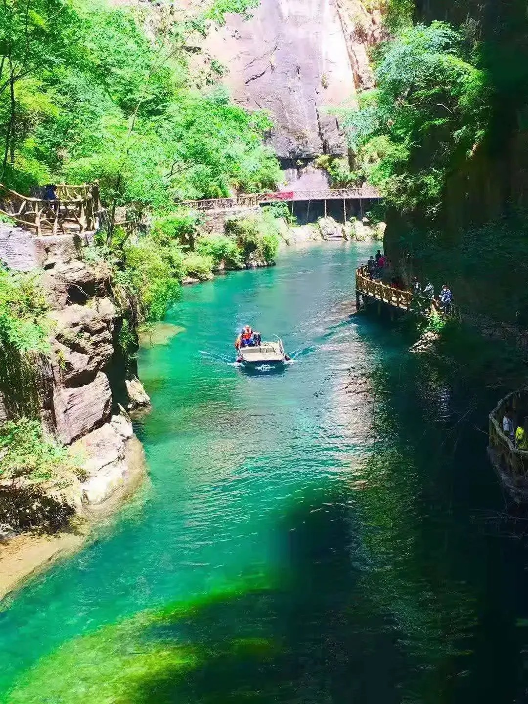 10月27日，今年最后一期免门票，千里太行第一峡八泉峡一日游